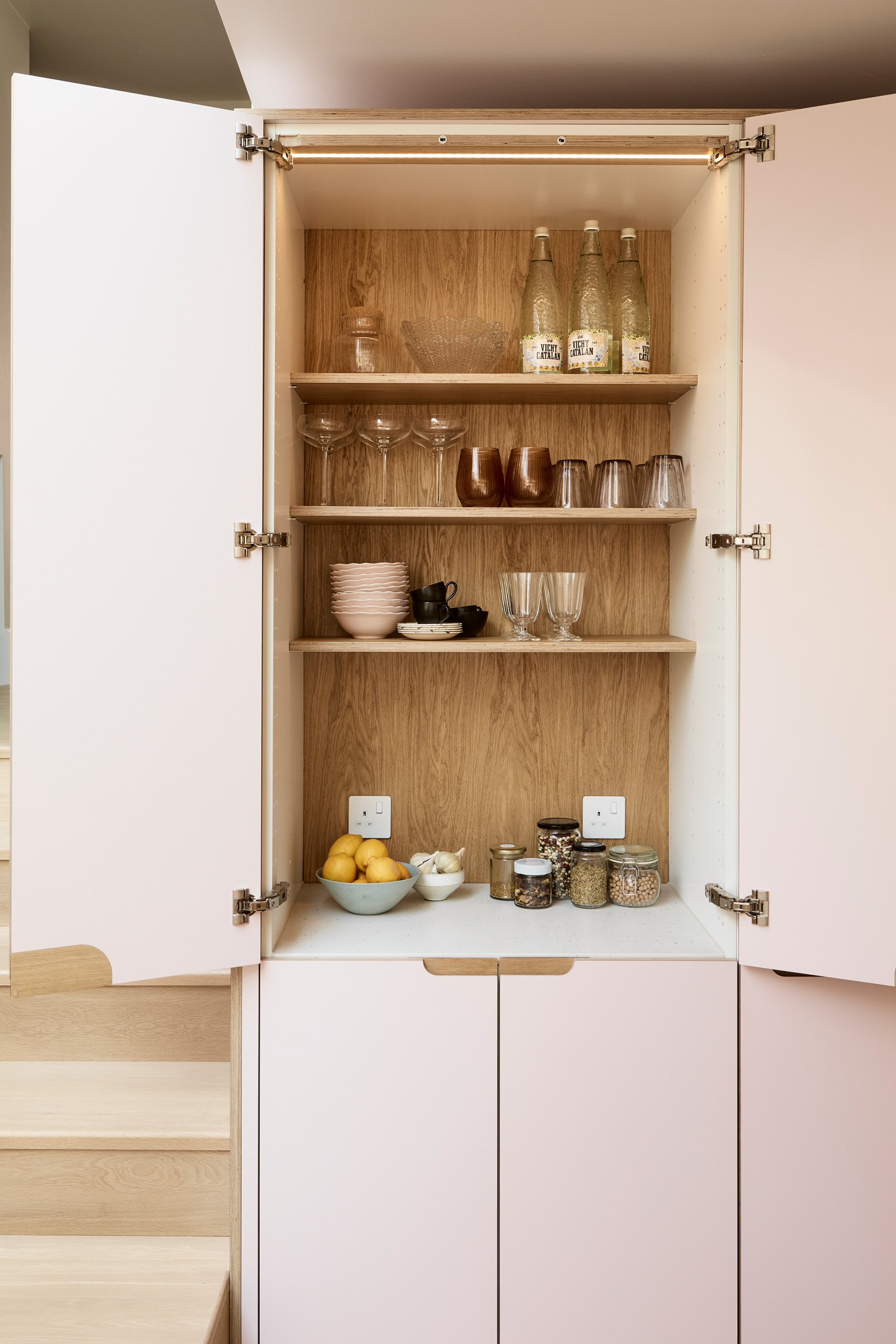 HOLTE_WOOD-P_OAK_LAM-P_PANTRY_Kitchen.jpeg