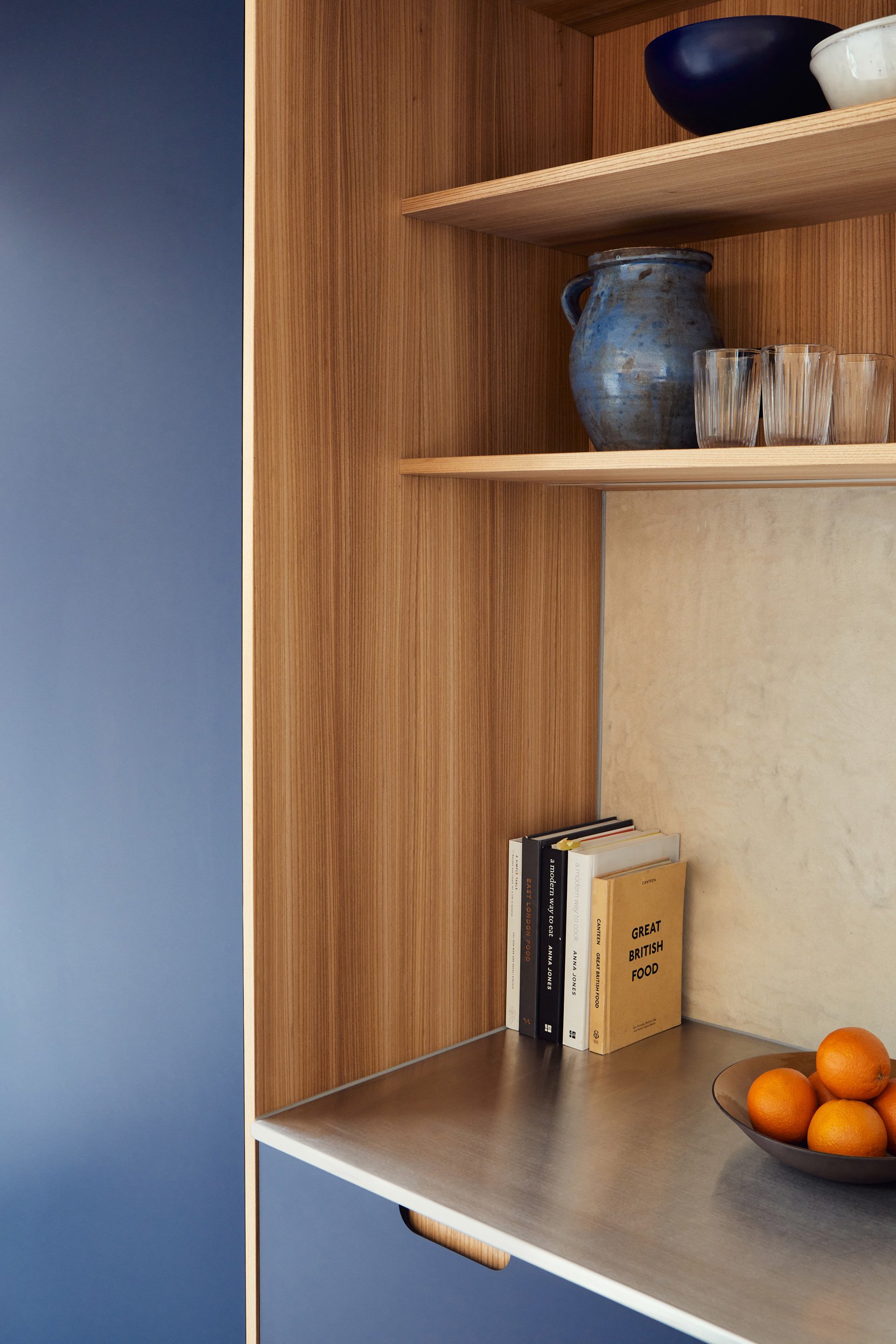 HOLTE_ELM_VENEER_WORKTOP_STAINLESS_STEEL_BLUE_LAMINATE_KITCHEN_BOOKSHELF_04