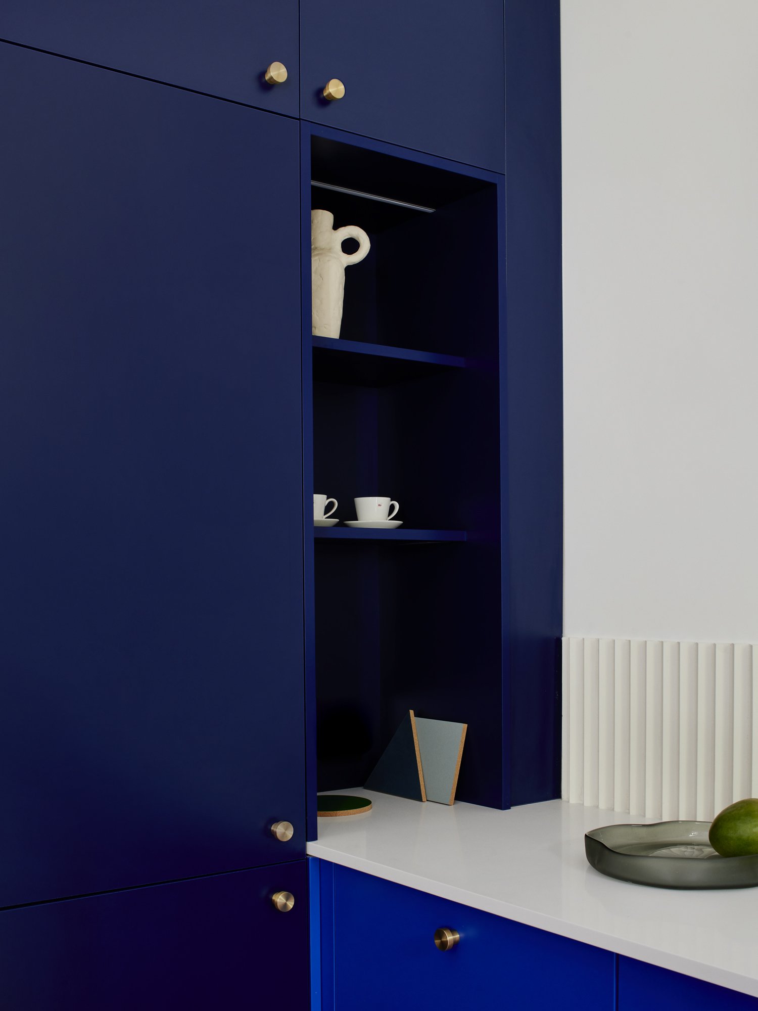 HOLTE_KITCHEN_LAMINATE_BLUE_BRASS_08