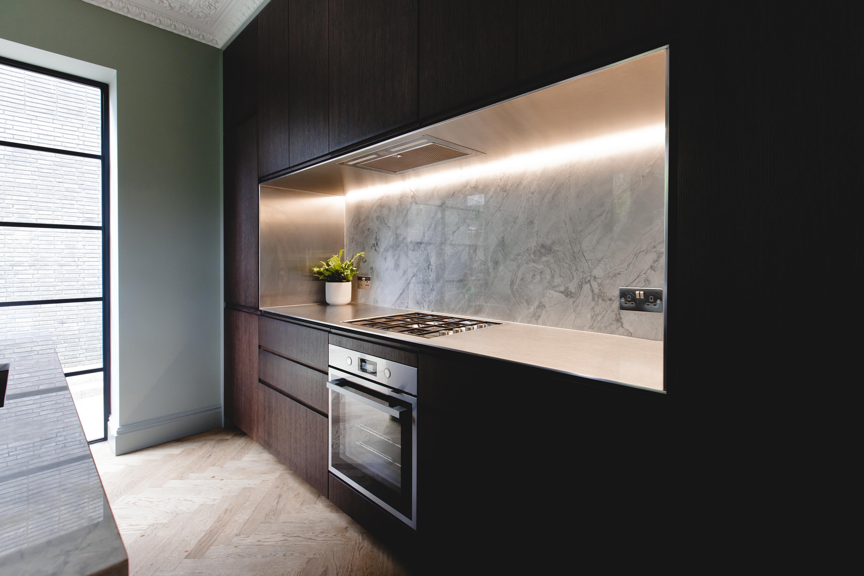 HOLTE_KITCHEN_STAINED_OAK_VENEER_MARBLE_WORKTOP_07