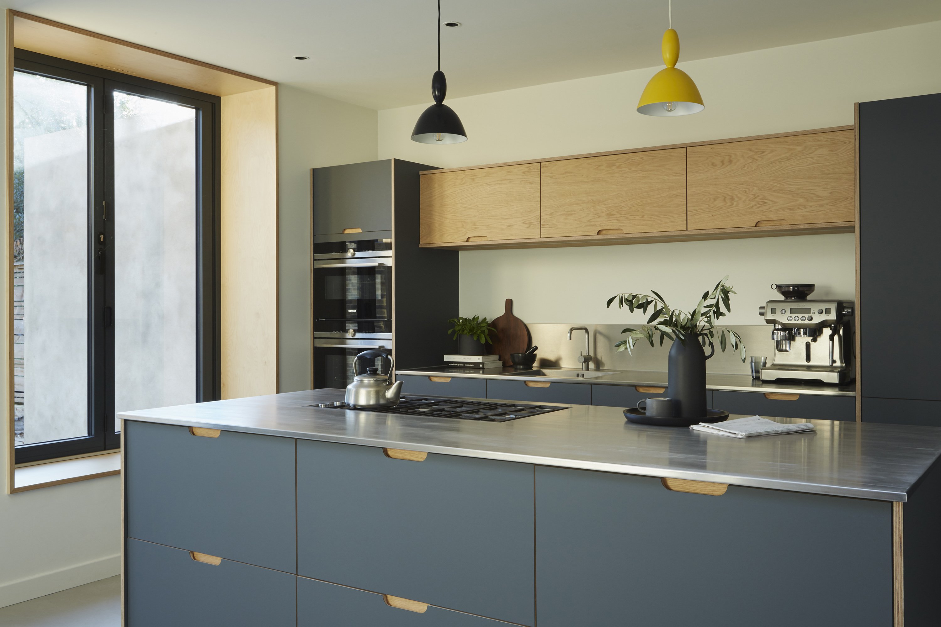 HOLTE_OAK_VENEER_GREY_BLUE_LAMINATE_STAINLESS_STEEL_SPLASHBACK_WORKTOP_KITCHEN_ISLAND_02
