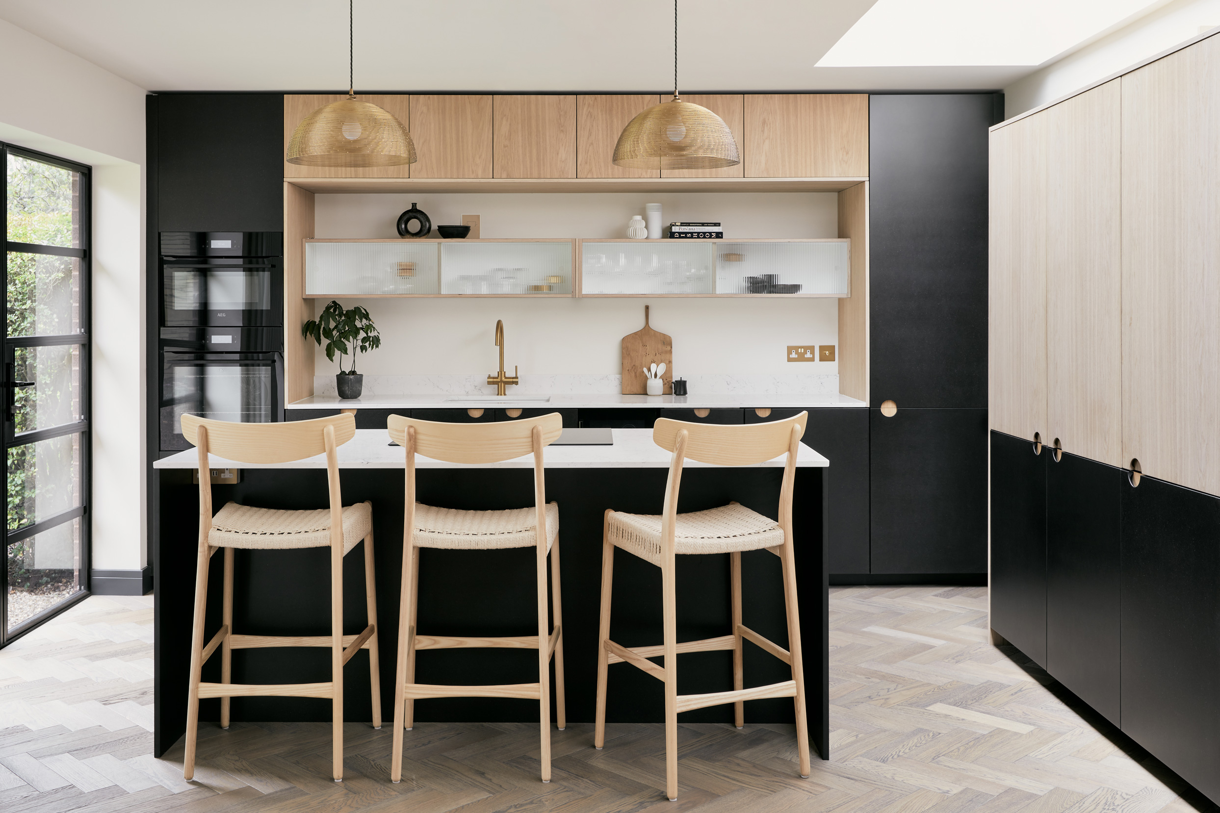 Kitchen with seating island