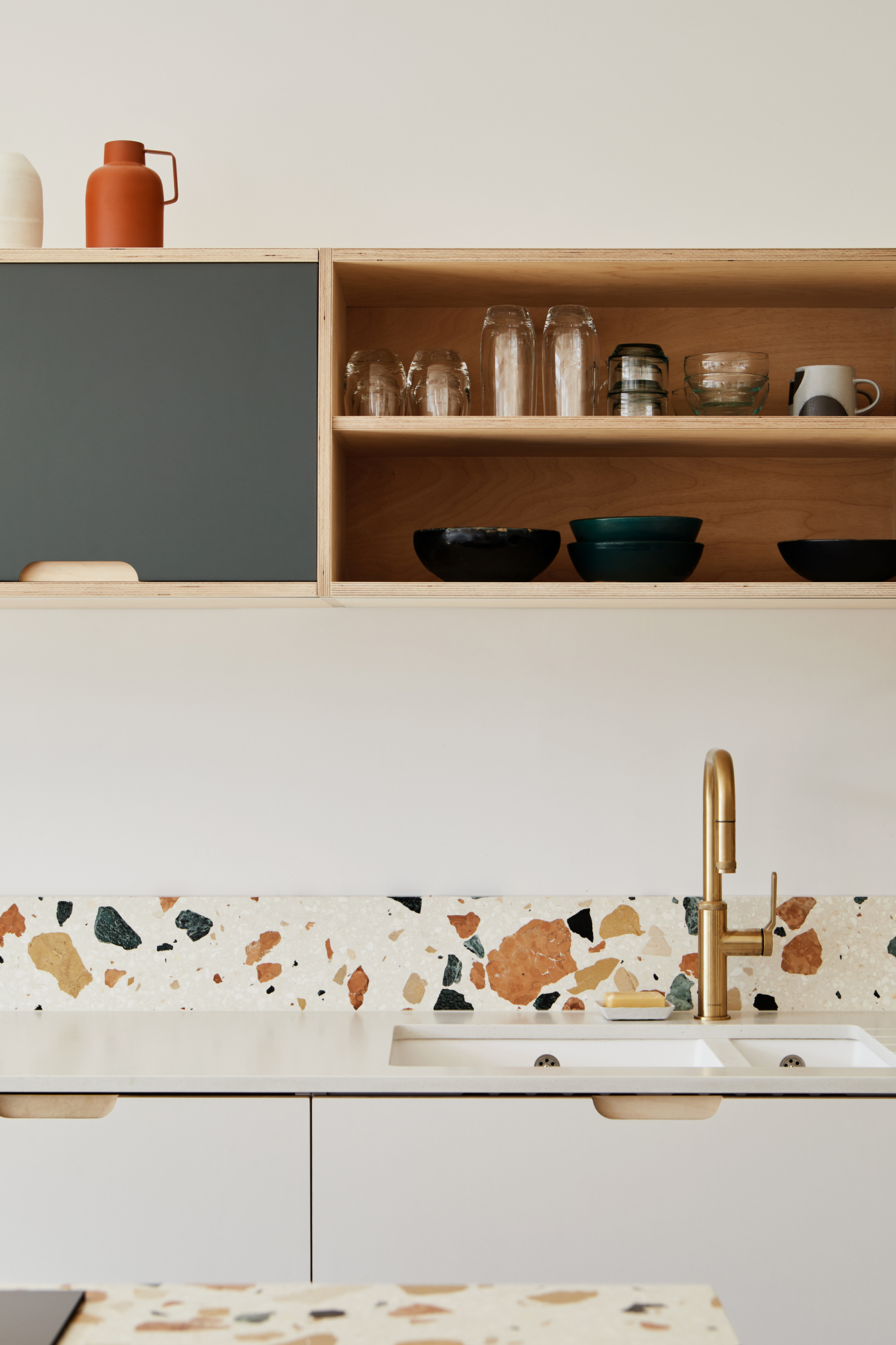 kitchen sink and white fronts