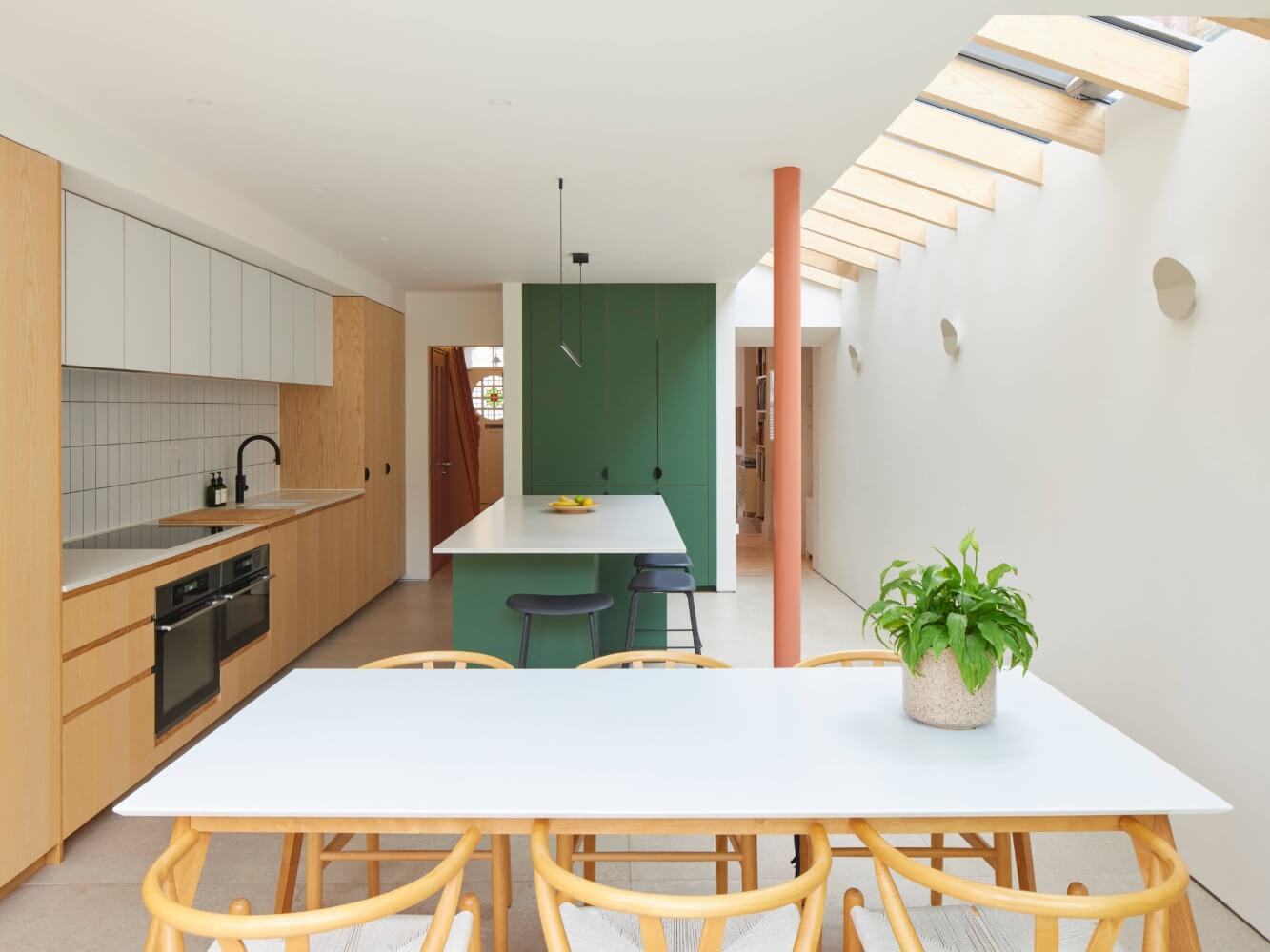 Hichisson Road-Kitchen-Richard-Chivers-Lead-Wide-9.1