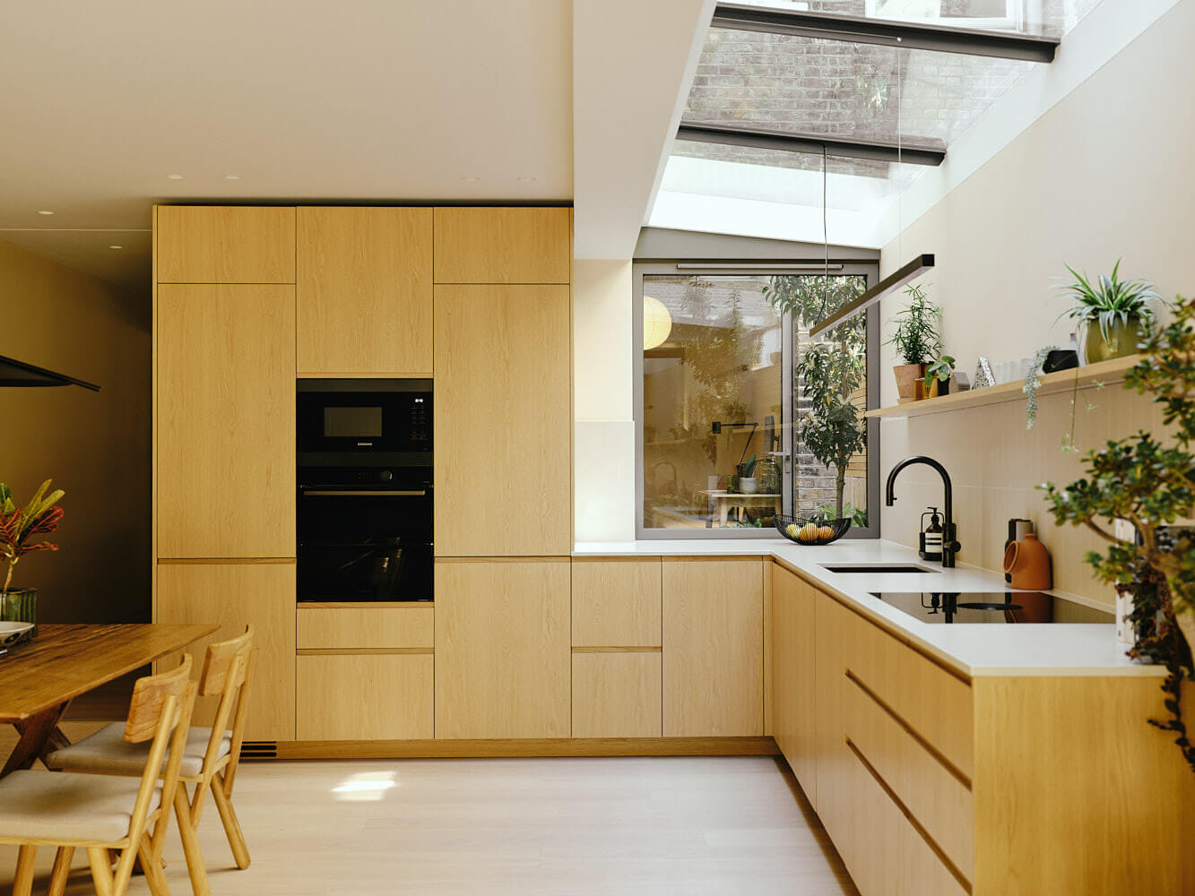 ©Beth Davis_Holte_Handforth Road_H736_02