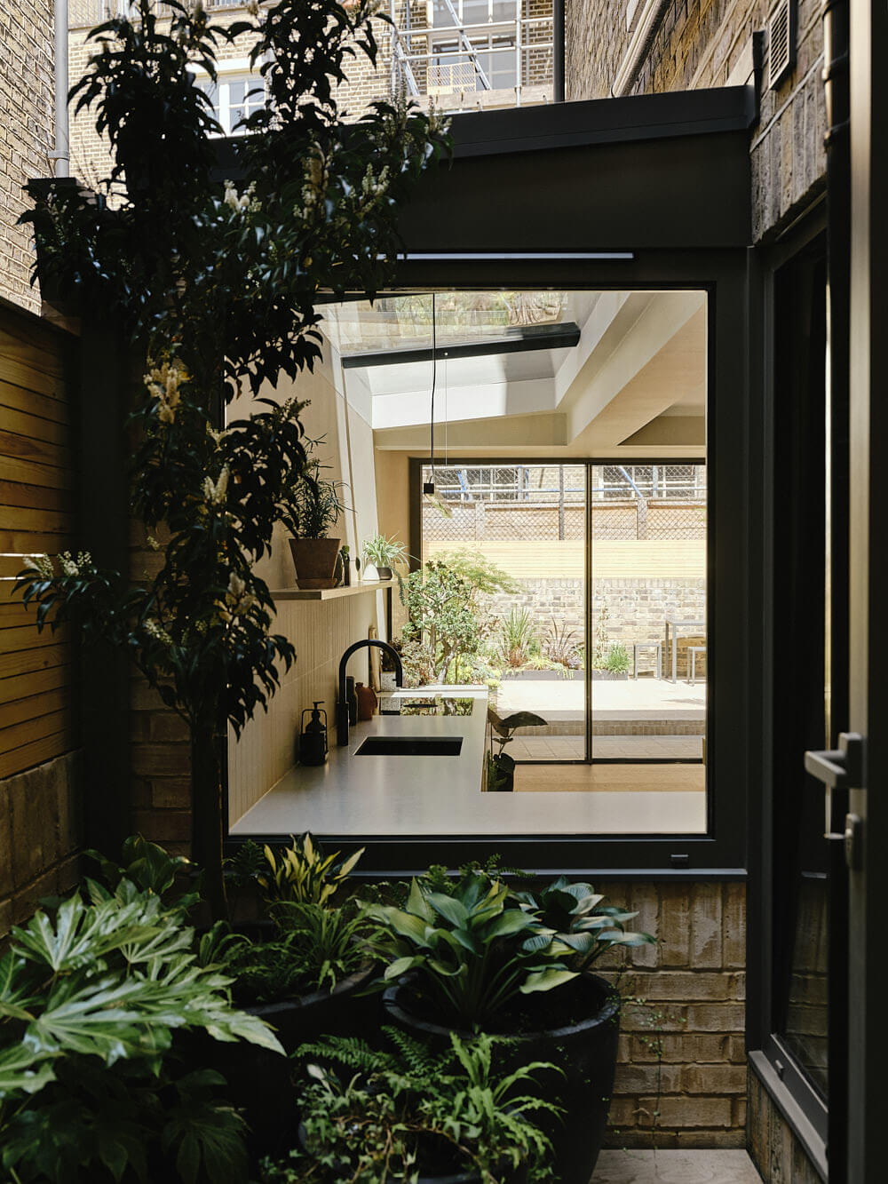 ©Beth Davis_Holte_Handforth Road_H736_08