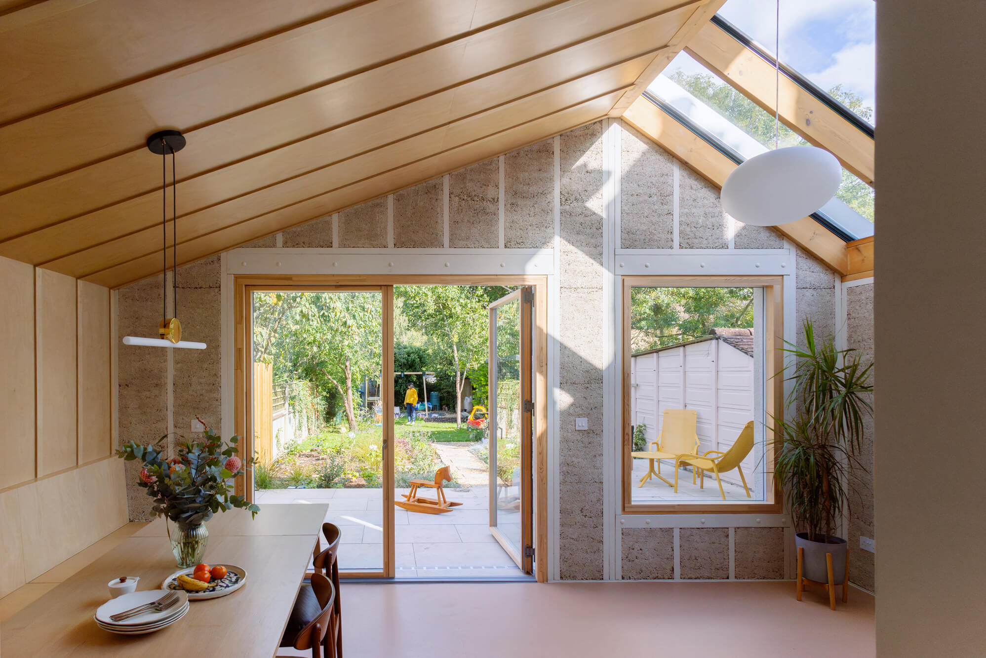 Hemp-House-nimtim-architects-© Megan Taylor-H590-06