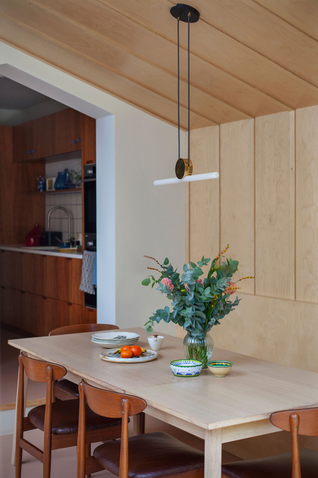 Hemp-House-nimtim-architects-© Megan Taylor-H590-07