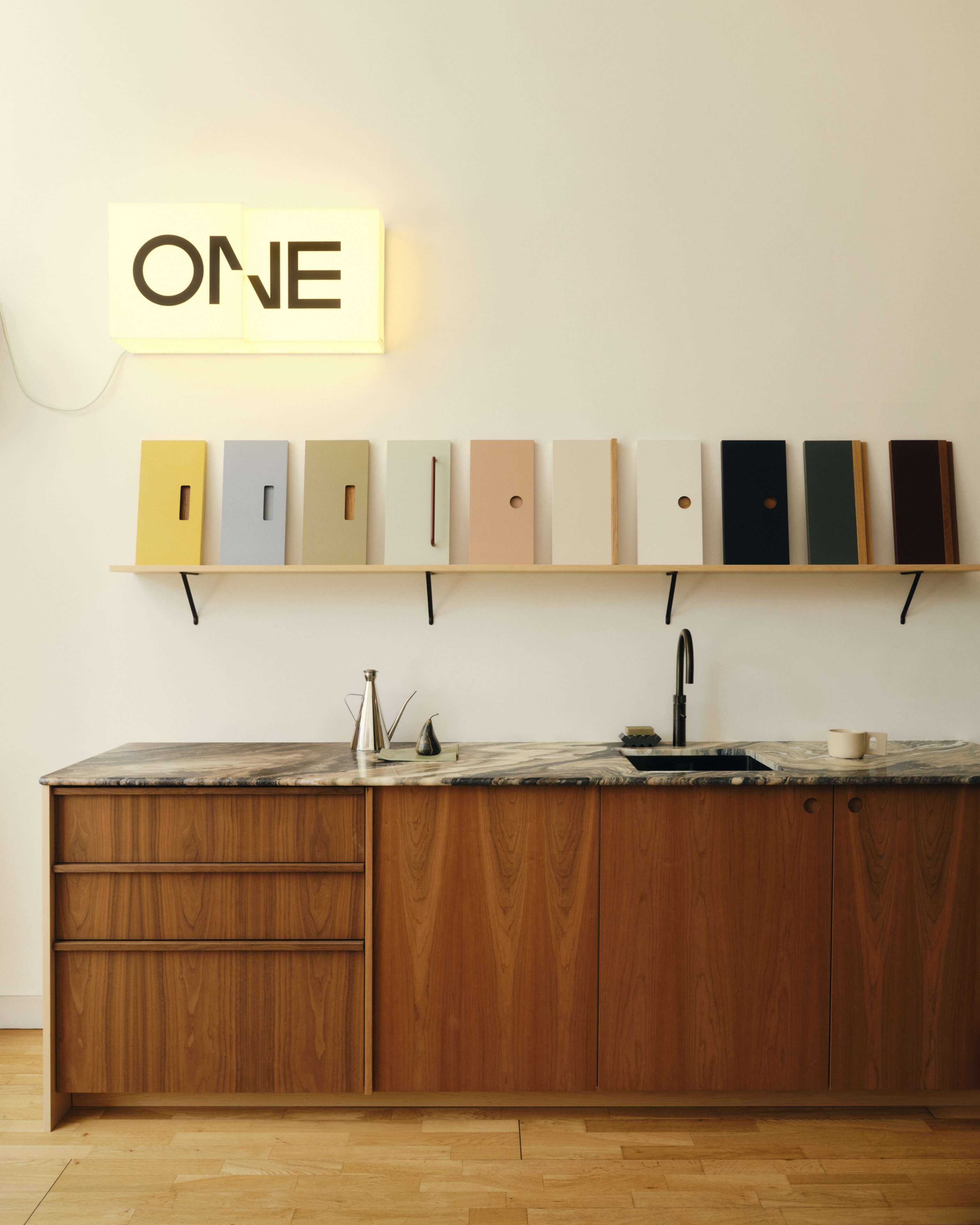 Holte-Showroom-ONE-Desktop-Portrait-4000x3200